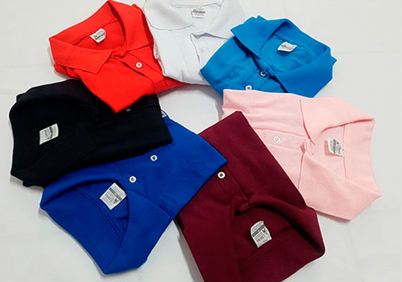 Camisetas Polos em Malha Piquet, diversas cores disponíveis. <br>Composição: 50% Algodão / 50% Poliester